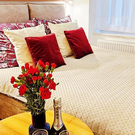 Vintage Chic Apartment - Kazimierz Old Town Краков Экстерьер фото