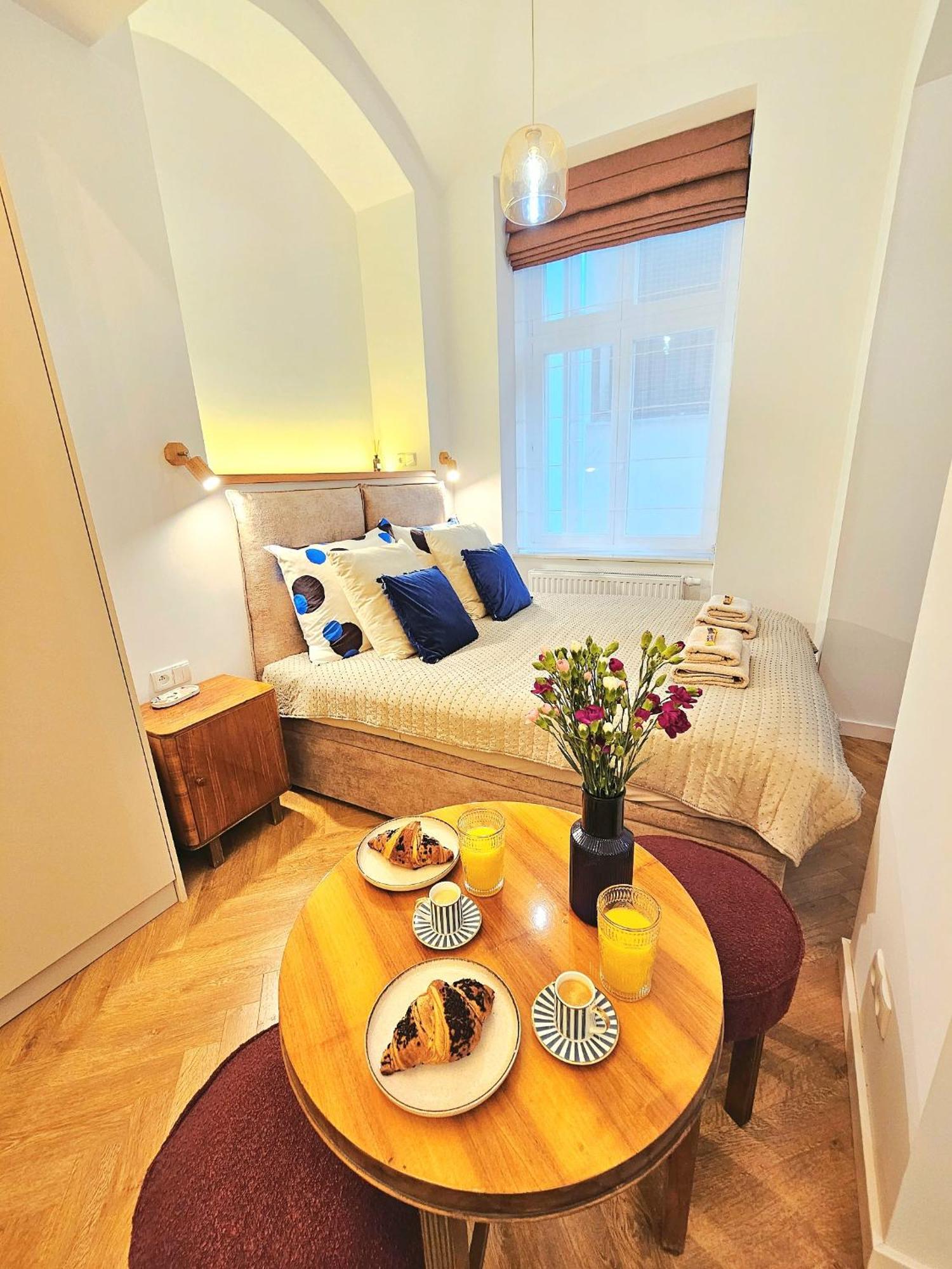 Vintage Chic Apartment - Kazimierz Old Town Краков Экстерьер фото